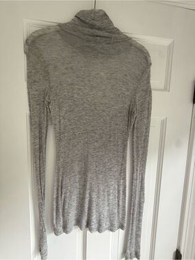 BCBGMaxAzria Heather Gray Turtleneck Top